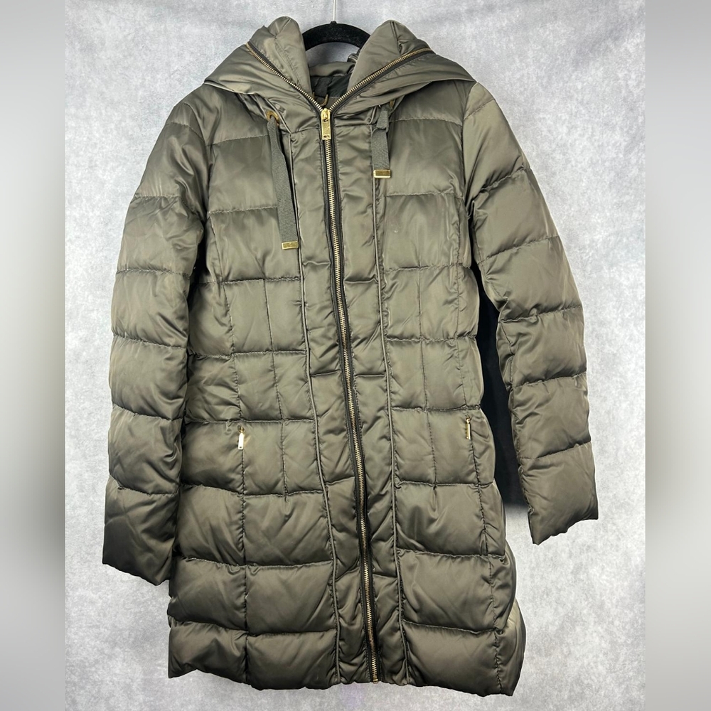 ZARA Hooded Puffer‎ Winter Jacket Color Black Size M